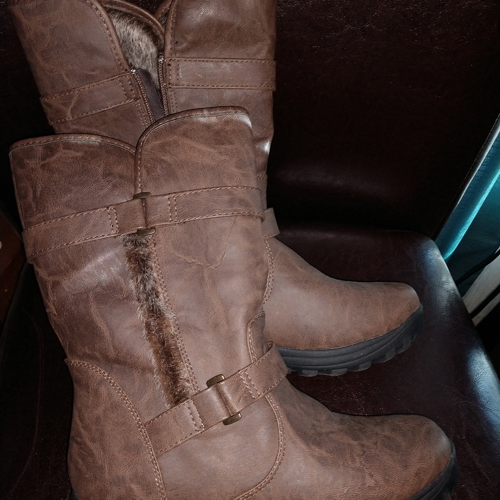 Ladies winter boots